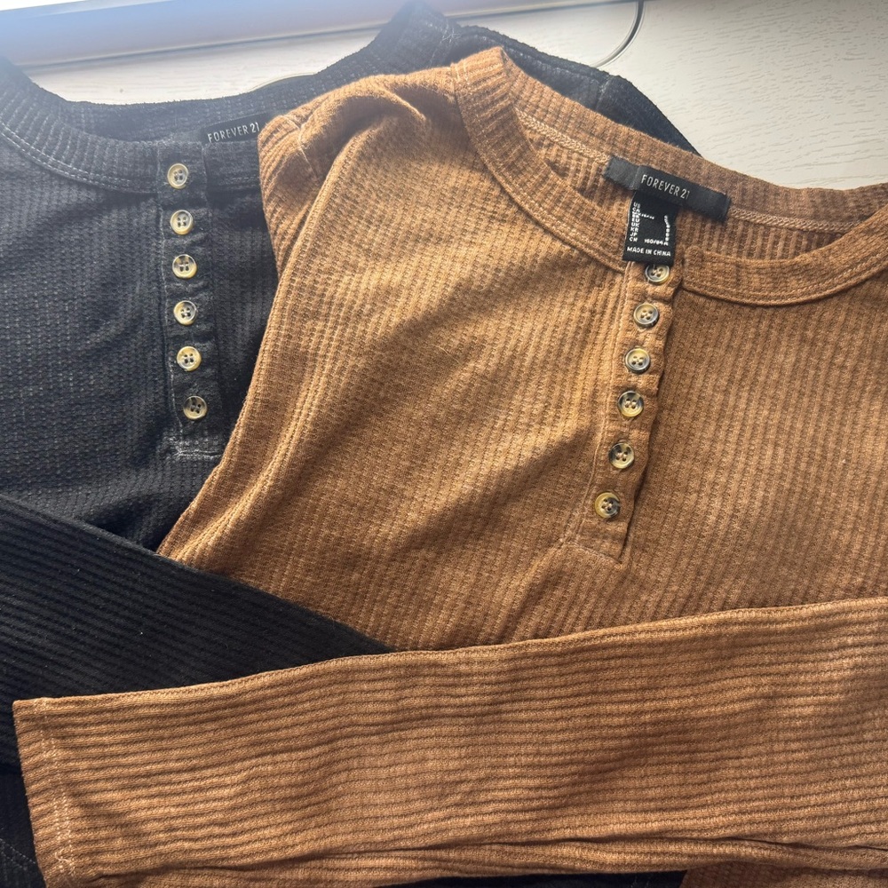 Forever 21 Black and Brown Crewneck Sweaters Ribbed Knit